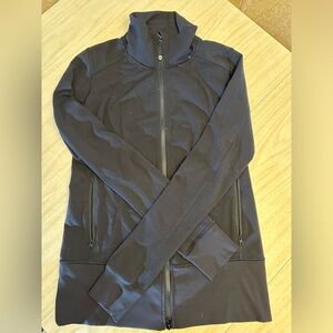 Lululemon jacket size 10